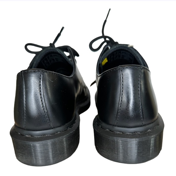 Dr. Martens Mono Smooth Leather Unisex Shoes - Women’s: US 9 - Men’s: US 8 - Picture 6 of 17